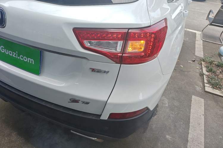 Used CHANGAN CS75 2017 Shangkui Edition 1.5T Automatic Fengyue Model Right Rear Taillight