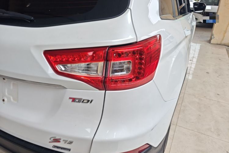 Used CHANGAN CS75 2017 Shangku Edition 1.5T Manual ZhiXiang Model Right Rear Taillight