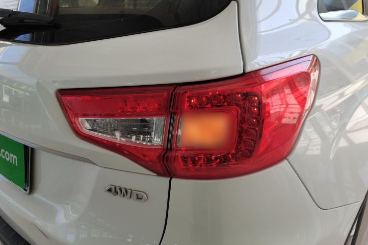 Used CHANGAN CS75 2017 Shangkui Edition 1.8T Automatic All-Wheel-Drive Elite Model Right Rear Taillight