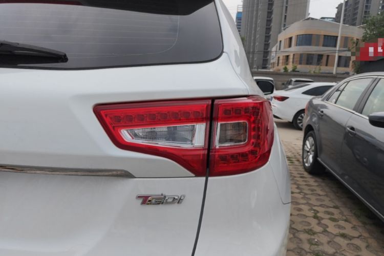 Used CHANGAN CS75 2017 Shangku Edition 1.5T Manual ZhiXiang Model Right Rear Taillight