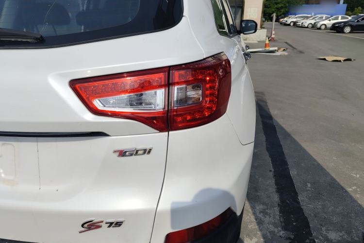 Used CHANGAN CS75 2017 Shangku Edition 1.5T Manual ZhiXiang Model Right Rear Taillight