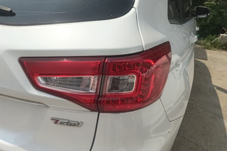 Used CHANGAN CS75 2017 Shangkui Edition 1.5T Automatic Fengxiang Model Right Rear Taillight