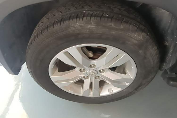 Used CHANGAN CS75 2017 Shangkui Edition 1.5T Automatic Fengxiang Model Right Rear Wheel Hub