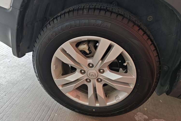 Used CHANGAN CS75 2017 Shangkui Edition 1.5T Automatic Fengyue Model Right Rear Wheel Hub