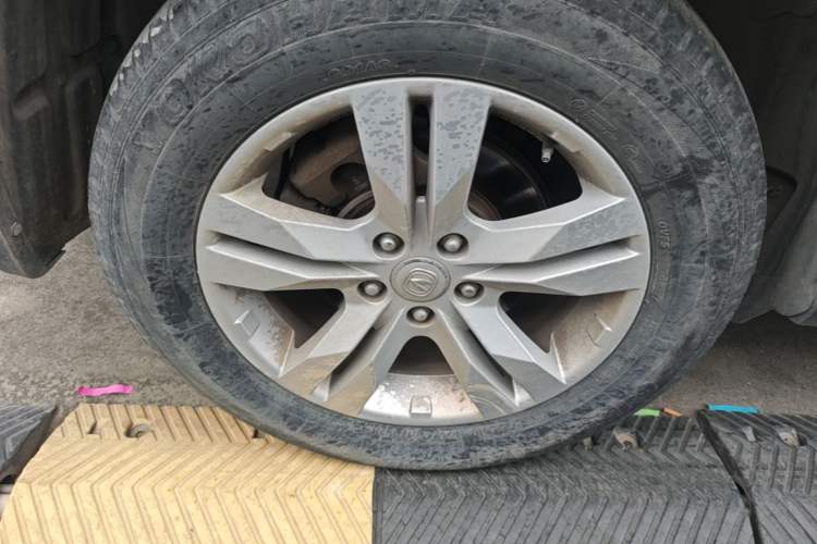 Used CHANGAN CS75 2017 Shangkui Edition 1.5T Automatic Fengxiang Model Right Rear Wheel Hub