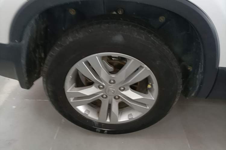 Used CHANGAN CS75 2017 Shangkui Edition 1.8T Automatic All-Wheel-Drive Elite Model Right Rear Wheel Hub