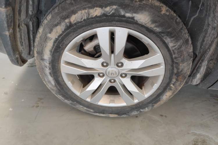 Used CHANGAN CS75 2017 Shangkui Edition 1.5T Automatic Fengxiang Model Right Rear Wheel Hub