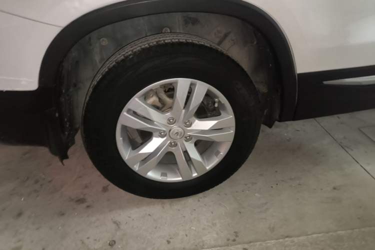 Used CHANGAN CS75 2017 Shangkui Edition 1.5T Manual Fengxiang Model Right Rear Wheel Hub