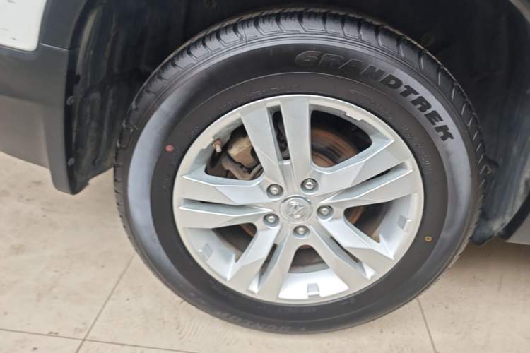 Used CHANGAN CS75 2017 Shangku Edition 1.5T Manual ZhiXiang Model Right Rear Wheel Hub