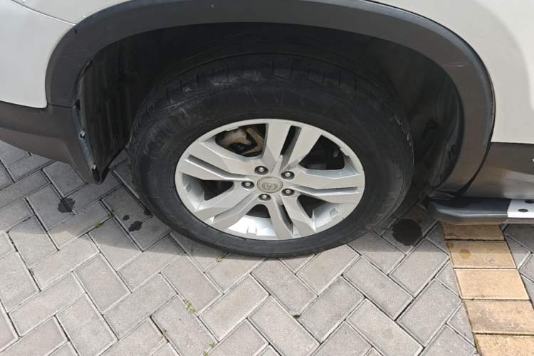 Used CHANGAN CS75 2017 Shangkui Edition 1.5T Automatic Fengxiang Model Right Rear Wheel Hub