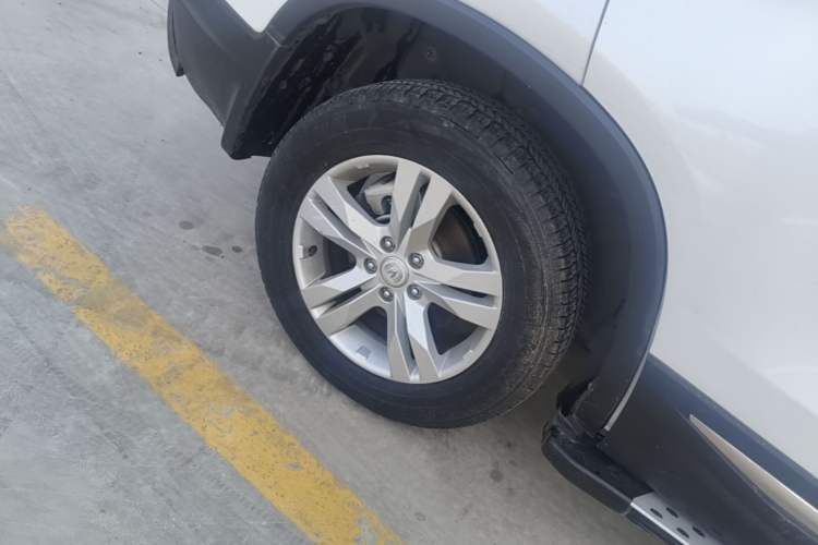 Used CHANGAN CS75 2017 Shangkui Edition 1.5T Automatic Fengxiang Model Right Rear Wheel Hub