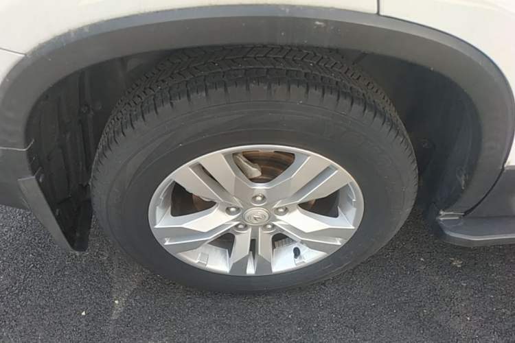 Used CHANGAN CS75 2017 Shangkui Edition 1.5T Automatic Fengxiang Model Right Rear Wheel Hub