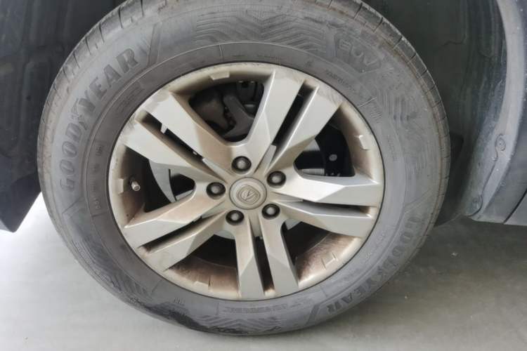 Used CHANGAN CS75 2017 Shangkui Edition 1.5T Automatic Fengyu Model Right Rear Wheel Hub