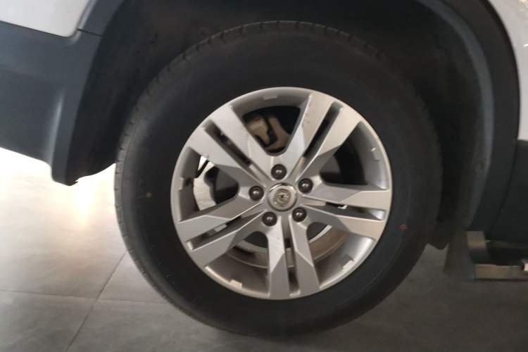 Used CHANGAN CS75 2017 Shangkui Edition 1.5T Automatic Fengxiang Model Right Rear Wheel Hub