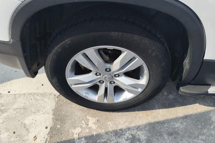 Used CHANGAN CS75 2017 Shangku Edition 1.5T Manual ZhiXiang Model Right Rear Wheel Hub