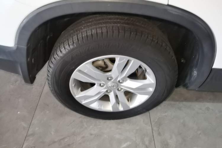 Used CHANGAN CS75 2017 Shangkui Edition 1.5T Automatic Fengxiang Model Right Rear Wheel Hub
