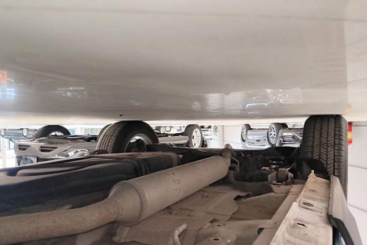 Used CHANGAN CS75 2017 Shangkui Edition 1.5T Automatic Fengxiang Model Right Side Sill