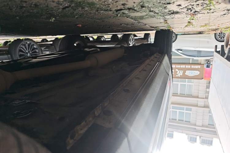 Used CHANGAN CS75 2017 Shangkui Edition 1.5T Automatic Fengxiang Model Right Side Sill