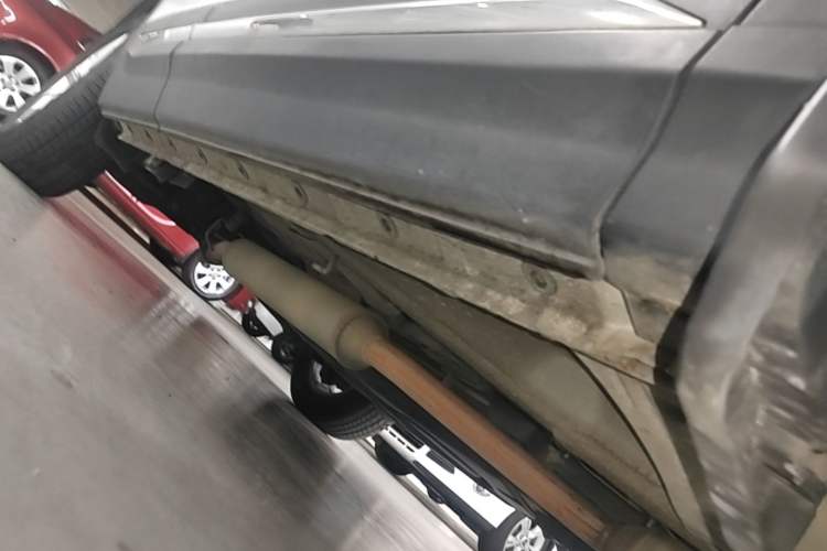 Used CHANGAN CS75 2017 Shangkui Edition 1.5T Automatic Fengxiang Model Right Side Sill