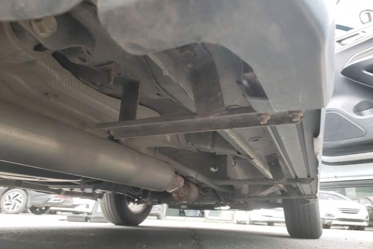 Used CHANGAN CS75 2017 Shangkui Edition 1.5T Automatic Fengxiang Model Right Side Sill