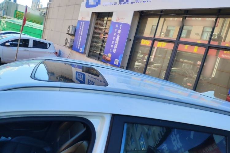 Used CHANGAN CS75 2017 Shangkui Edition 1.5T Manual Fengxiang Model Roof