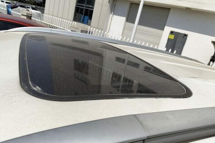 Used CHANGAN CS75 2017 Shangkui Edition 1.5T Automatic Fengyue Model Roof