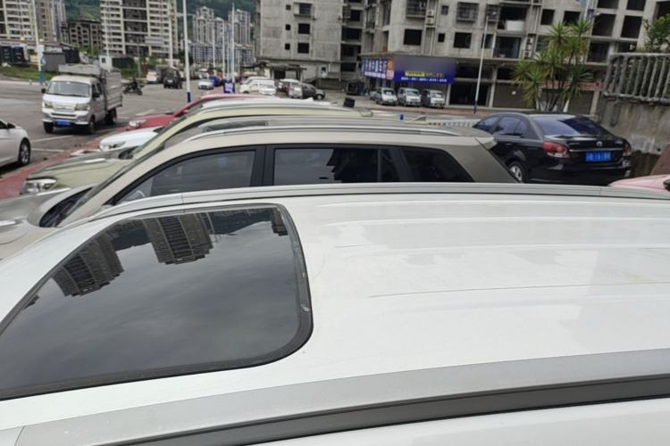 Used CHANGAN CS75 2017 Shangkui Edition 1.5T Automatic Fengyue Model Roof