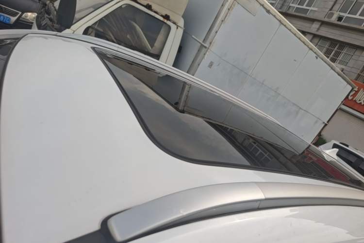 Used CHANGAN CS75 2017 Shangkui Edition 1.5T Automatic Fengxiang Model Roof