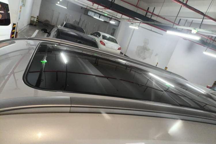 Used CHANGAN CS75 2017 Shangku Edition 1.5T Manual ZhiXiang Model Roof