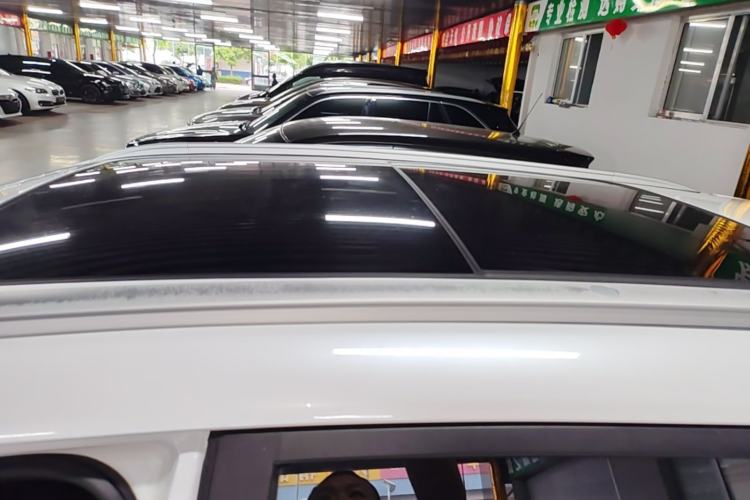 Used CHANGAN CS75 2017 Shangkui Edition 1.5T Automatic Fengxiang Model Roof