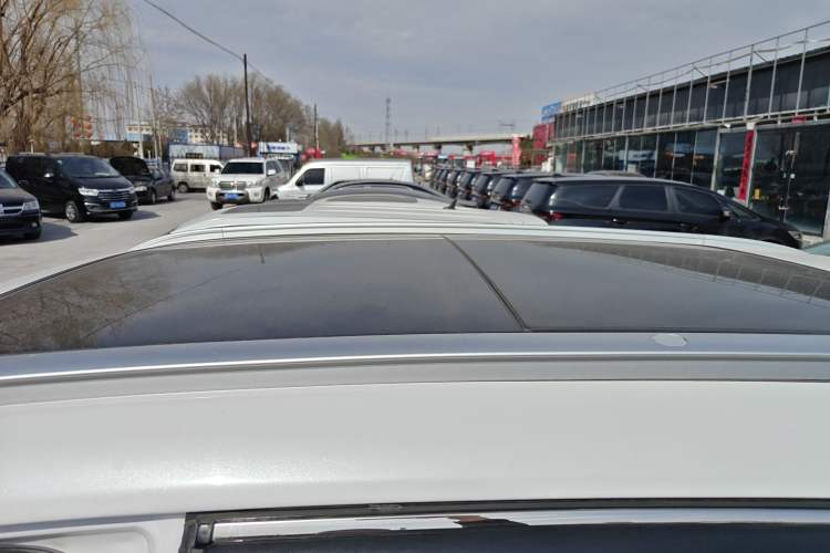 Used CHANGAN CS75 2017 Shangku Edition 1.5T Manual ZhiXiang Model Roof