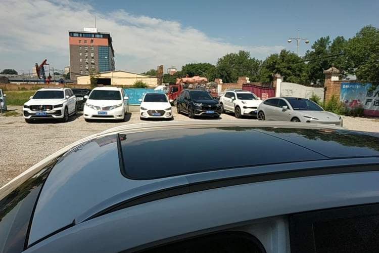 Used CHANGAN CS75 2017 Shangku Edition 1.5T Manual ZhiXiang Model Roof