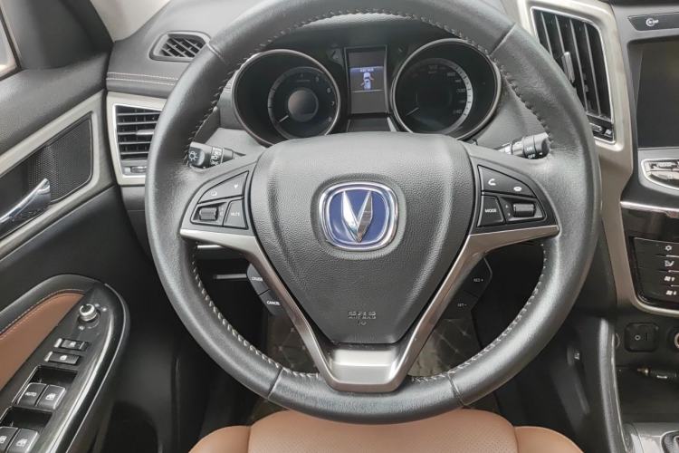 Used CHANGAN CS75 2017 Shangkui Edition 1.5T Manual Fengxiang Model Steering Wheel