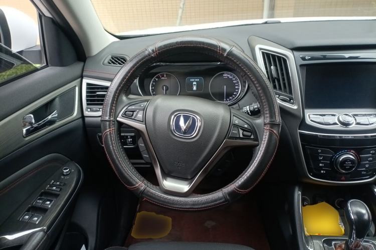 Used CHANGAN CS75 2017 Shangkui Edition 1.5T Automatic Fengxiang Model Steering Wheel
