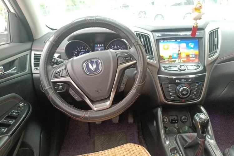 Used CHANGAN CS75 2017 Shangkui Edition 1.5T Manual Fengxiang Model Steering Wheel