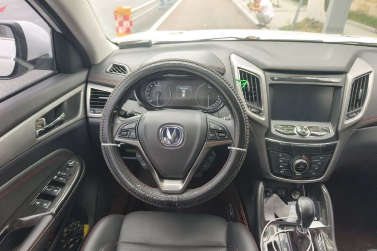 Used CHANGAN CS75 2017 Shangkui Edition 1.5T Automatic Fengxiang Model Steering Wheel