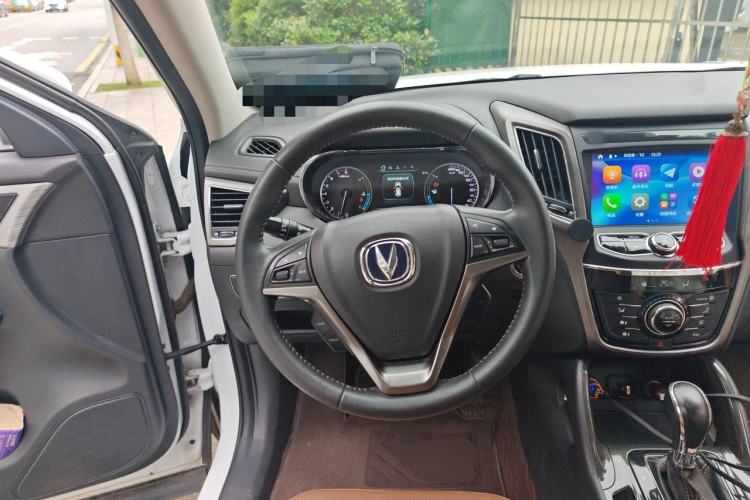 Used CHANGAN CS75 2017 Shangkui Edition 1.5T Automatic Sharp Model Steering Wheel