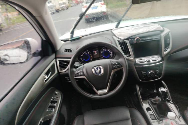 Used CHANGAN CS75 2017 Shangkui Edition 1.5T Manual Luxury Model Steering Wheel