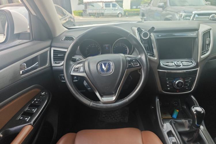 Used CHANGAN CS75 2017 Shangku Edition 1.5T Manual ZhiXiang Model Steering Wheel