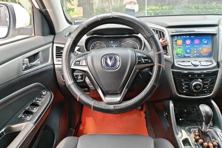 Used CHANGAN CS75 2017 Shangkui Edition 1.5T Automatic Fengxiang Model Steering Wheel