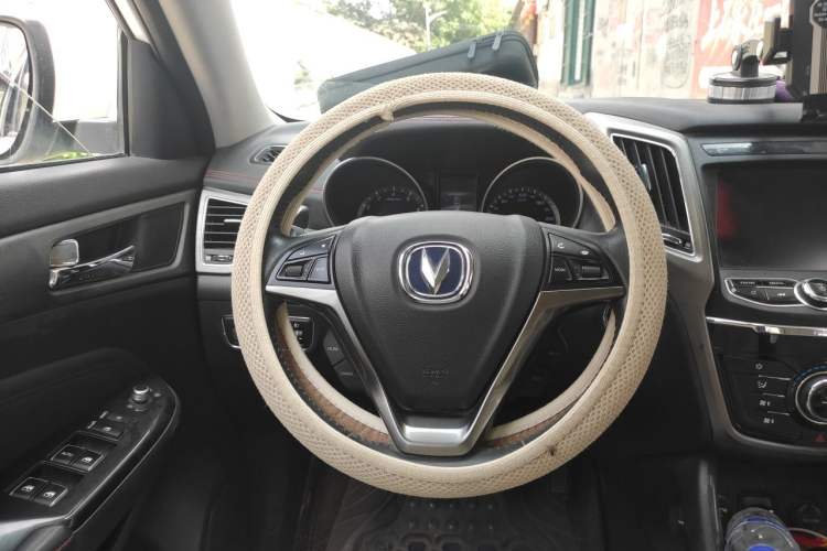 Used CHANGAN CS75 2017 Shangku Edition 1.5T Manual ZhiXiang Model Steering Wheel