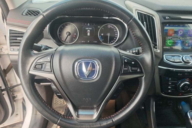 Used CHANGAN CS75 2017 Shangkui Edition 1.5T Automatic Fengxiang Model Steering Wheel