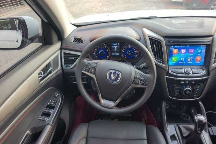 Used CHANGAN CS75 2017 Shangku Edition 1.5T Manual ZhiXiang Model Steering Wheel