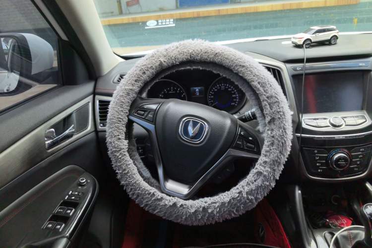 Used CHANGAN CS75 2017 Shangku Edition 1.5T Manual ZhiXiang Model Steering Wheel