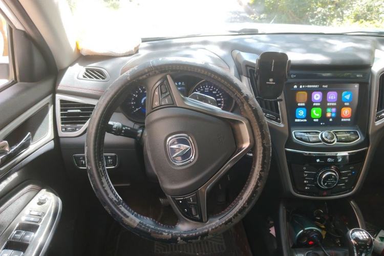 Used CHANGAN CS75 2017 Shangkui Edition 1.5T Manual Fengxiang Model Steering Wheel