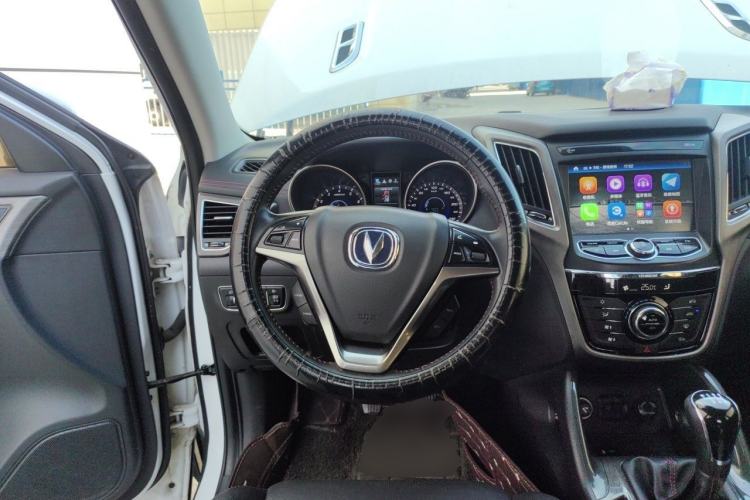 Used CHANGAN CS75 2017 Shangkui Edition 1.5T Manual Fengxiang Model Steering Wheel