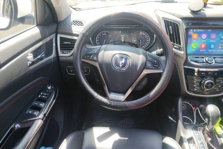 Used CHANGAN CS75 2017 Shangkui Edition 1.5T Automatic Sharp Model Steering Wheel