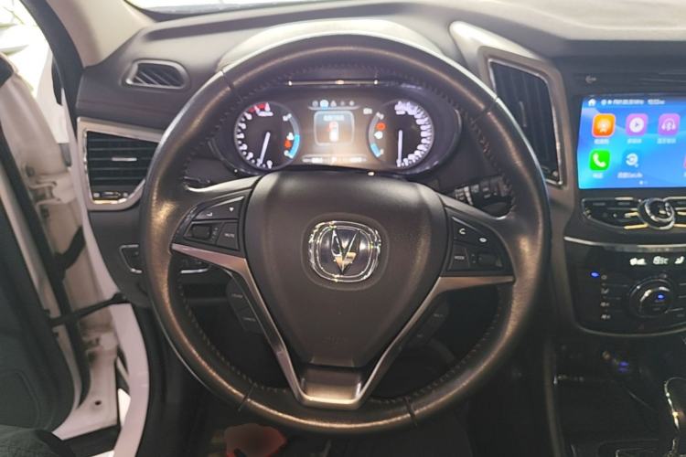 Used CHANGAN CS75 2017 Shangkui Edition 1.5T Automatic Fengxiang Model Steering Wheel