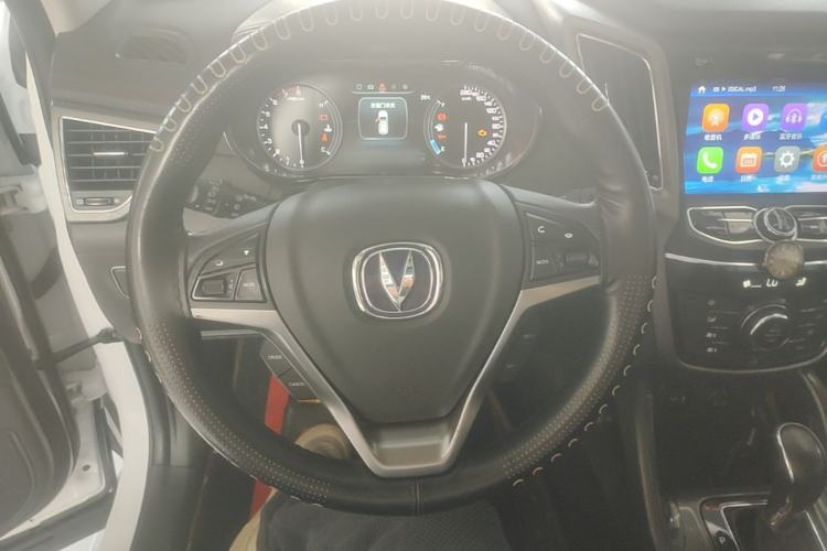 Used CHANGAN CS75 2017 Shangkui Edition 1.5T Automatic Fengxiang Model Steering Wheel