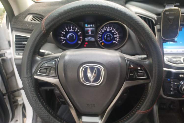 Used CHANGAN CS75 2017 Shangkui Edition 1.5T Manual Enjoyment Model Steering Wheel